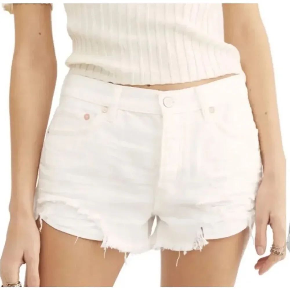 Free People Living Good Vibrations white 25 Jean shorts